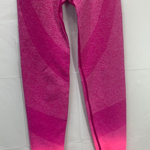 PINK Victoria’s Secret Seamless Hot Pink Workout Ombre Tights Leggings S… - Picture 3 of 15